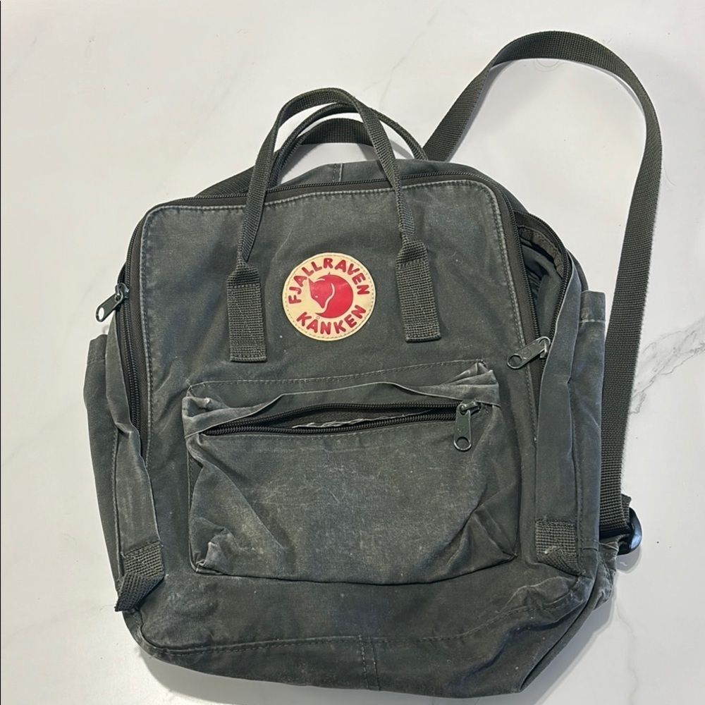 Kånken Black Backpack